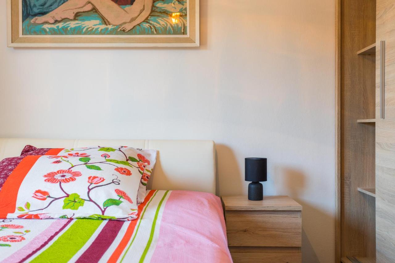 Sunny Apartment Ili Near Amfiteatar PUY Exterior foto