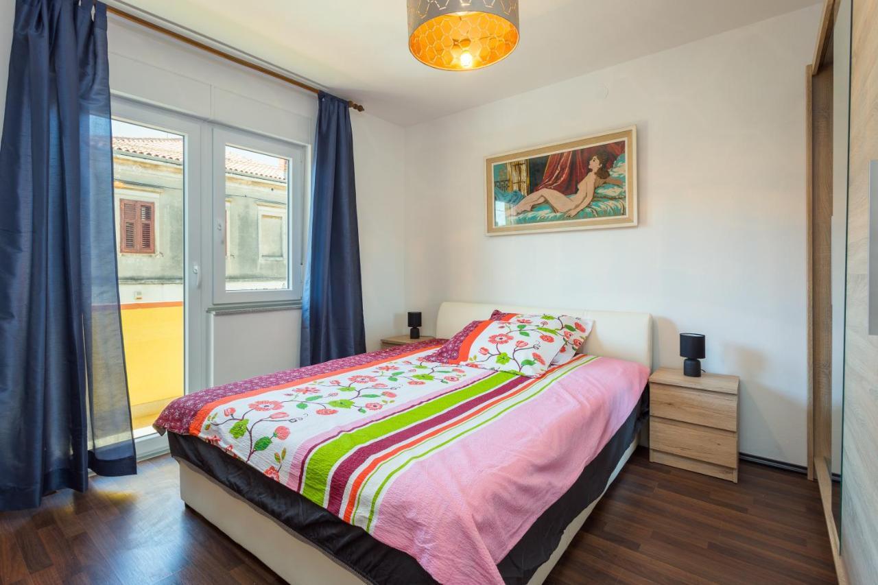 Sunny Apartment Ili Near Amfiteatar PUY Exterior foto